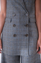 Load image into Gallery viewer, GLEN PLAID OPEN BACK WOOL VEST
